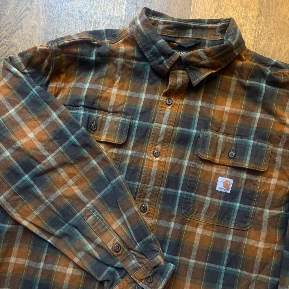 Carhartt Modern Men Loose Fit Heavyweight Cotton Plaid Flannel Button Down Shirt
